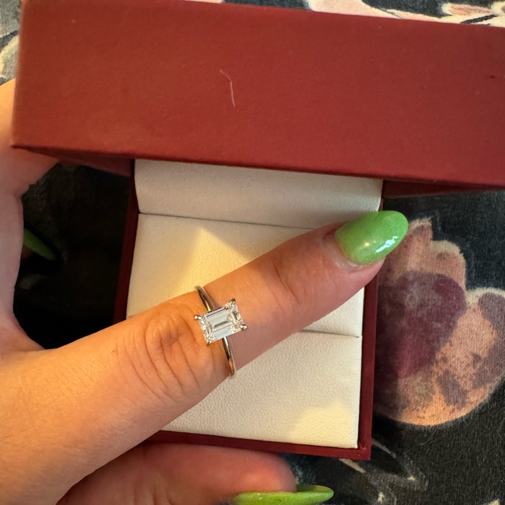 14kt white gold moissanite ring
